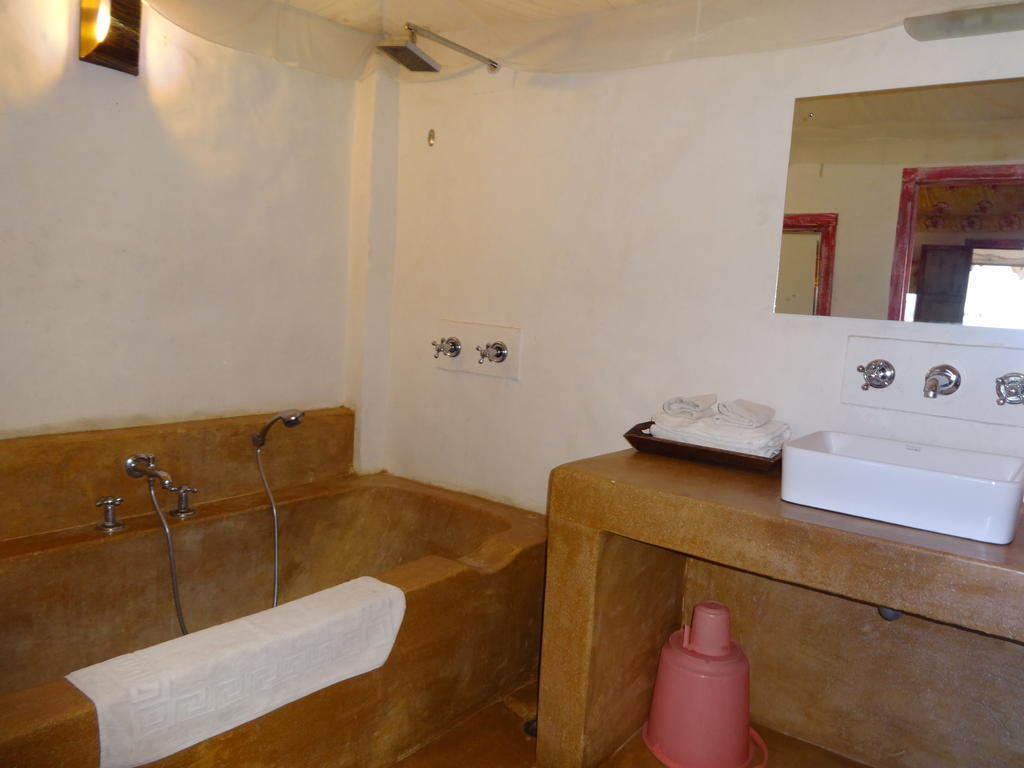Raasleela Luxury Camp Hotel Udaipur Exterior photo